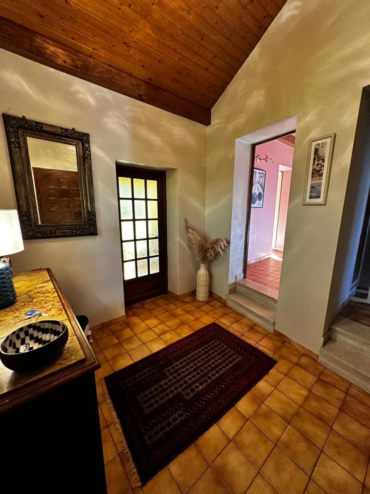 Holiday home House With Large Private Garden In